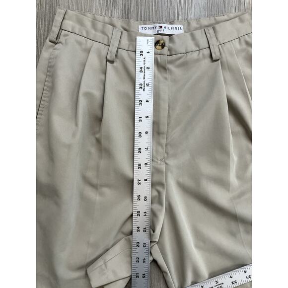 Tommy Hilfiger Golf Khaki Shorts Women’s Size 4 - Picture 3 of 8